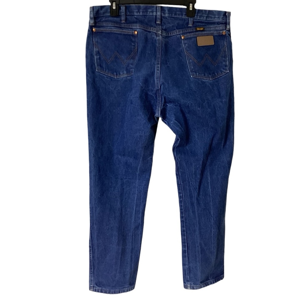 Vintage Wrangler Cowboy Cut Straight Leg Blue Denim Jeans - Men's‎ Size 42 X 32
